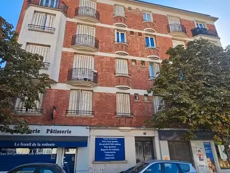 studio meublé rénové 22 m² avec balcon – fontenay-sous-bois