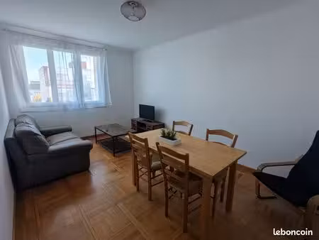 location appartement t2 meublé nantes centre calme et lumineux