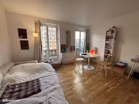 paris 15ᵉ – motte-picquet / grenelle – grand studio meublé 36 m² avec vue tour eiffel