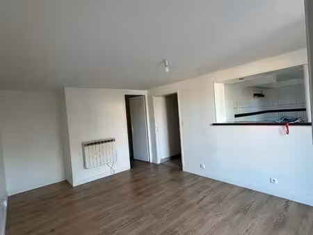 t2 avec terrain quartier du porteau