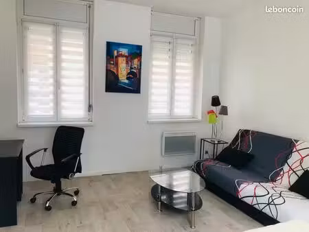 studio 23m2 hyper centre