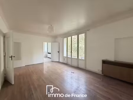 immeuble rodez - local commercial + 2 appartements t4