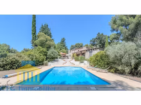 maison aubagne 13400