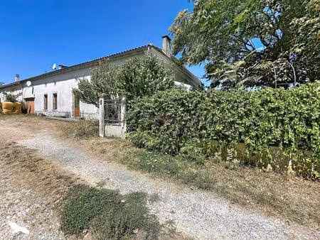 vente maison 5 pièces 171 m² baignes-sainte-radegonde (16360)