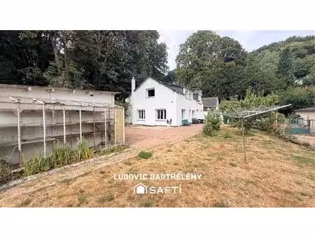 maison à rafraichir avec jardin et 2 grands garages – bolbec