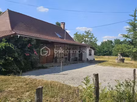 à vendre – maison de 113 m² avec 1 36 hectare de terrain