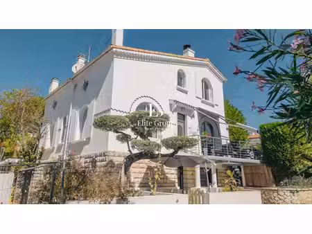 magnifique maison des annes 50 a royan - 218 m2 - 6 pièces