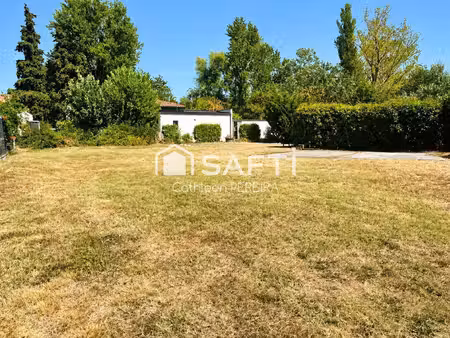 terrain constructible idéalement situé
