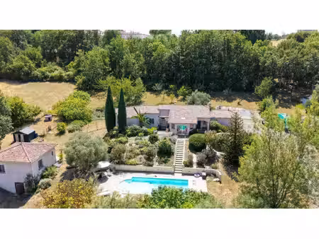 secteur prisé et appartement en annexe