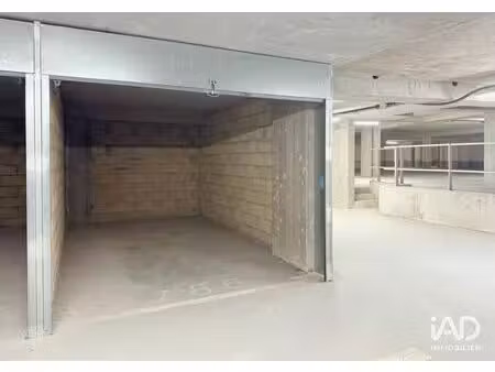 parking à paris (75019)
