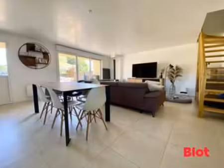 vente longère et corps de ferme à saint-uniac (35360) : à vendre / 123m² saint-uniac