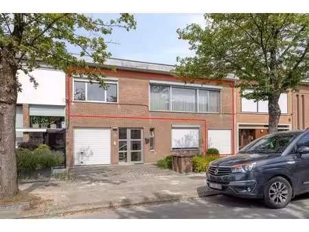 appartement te koop in merksem met 2 slaapkamers