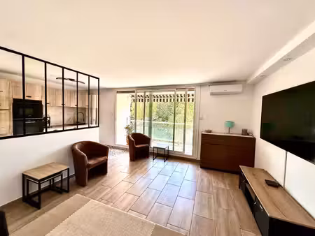 marseille 13ᵉ  saint mitre  t4 de 80m2 entièrement refait à neuf avec terrasse  balcon et.