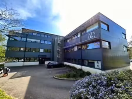 vente bureaux et commerces à quimper frugy - locmaria - kernoter (29000) : à vendre / 231m