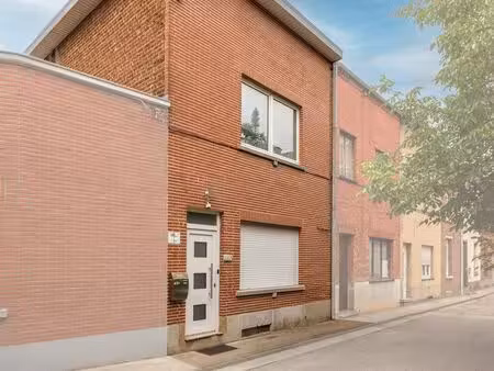 maison à vendre avec terrasse et 3 chambres   manage (vbe54529)