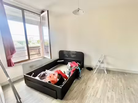 bagnolet – 3 pièces traversant de 39 m² au calme