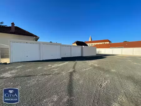 parking à louer 13 m² - danjoutin (90) - 75€