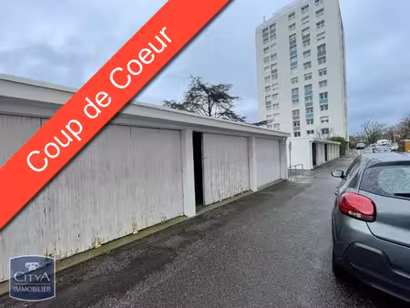 parking à louer 15.51 m² - lorient (56) - 87€