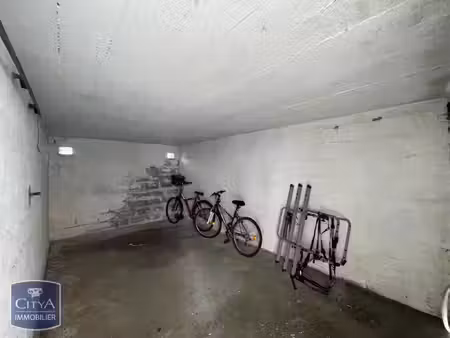 parking à louer 15.51 m² - lorient (56) - 90€