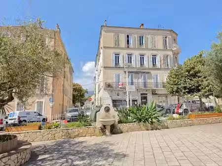 vente appartement 3 pièces 45 m² à toulon (83000)  100 000 €
