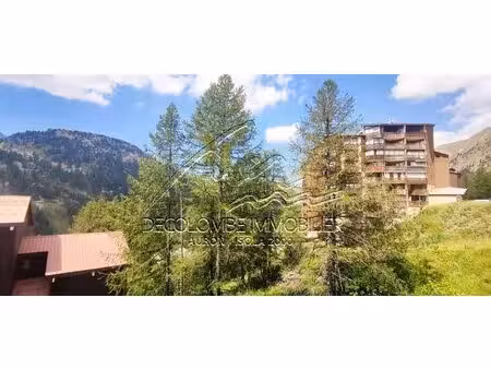studio hameau avec balcon