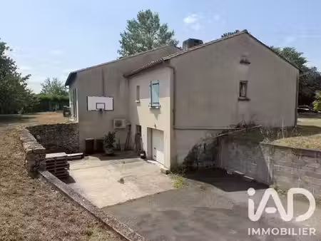 vente maison 7 pièces 130 m² barbezieux-saint-hilaire (16300)