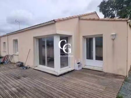 location maison à villeneuve-en-retz (44580) : à louer / 116m² villeneuve-en-retz