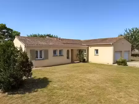 vente maison 4 pièces 125 m² jonzac (17500)
