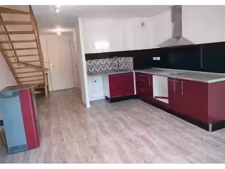 location maison 3 pièces 59 m² à reims (51100)  850 €