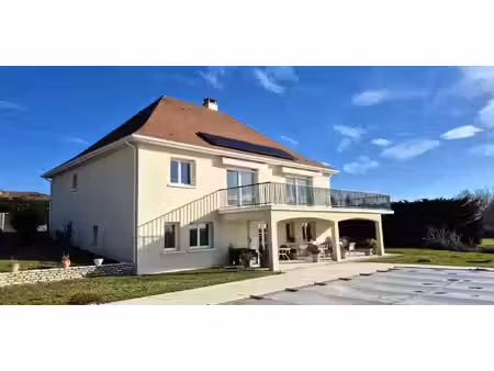 maison avec piscine vichy (03)