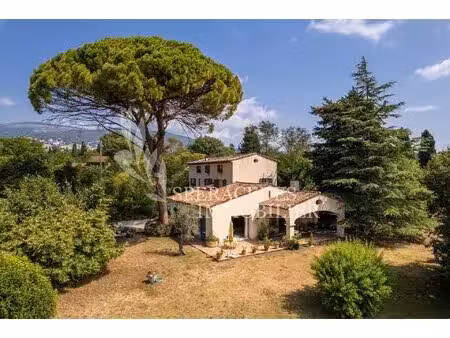 grasse saint-jacques - ravissant mas provençal avec piscine