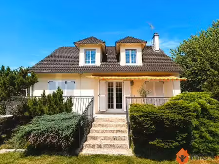 maison de 7 pièces de luxe en vente à magny-le-hongre  île-de-france