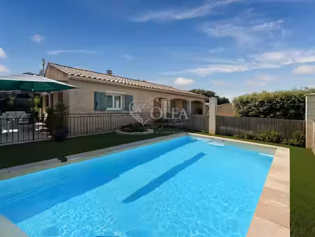 villa 4 chambres avec piscine sur 850m² de terrain au calme