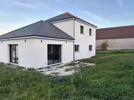 poncey lès athée - maison 5 pièces à vendre - 141m2 - 335 000 € - réf: cb5926 - bourse imm