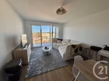 location appartement 3 pièces au mans (72000) : à louer 3 pièces / 67m² le mans