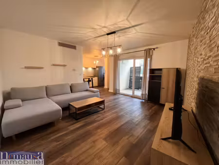 en location à nîmes (30) : appartement meublé avec loggia 2