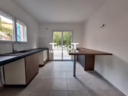 maison p4 - tour magne