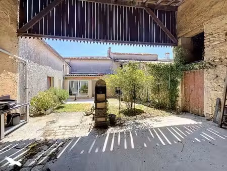 vente maison 7 pièces 194 m² saint-martin-lacaussade (33390)