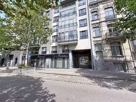 appartement te huur in sint-jans-molenbeek met 2 slaapkamers