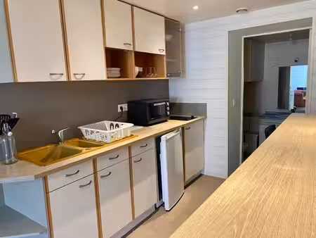 centre aubière studio meublé (25m2) dans petit immeuble réno
