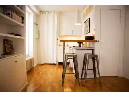 location appartement 1 pièce  27.05m²  paris 18