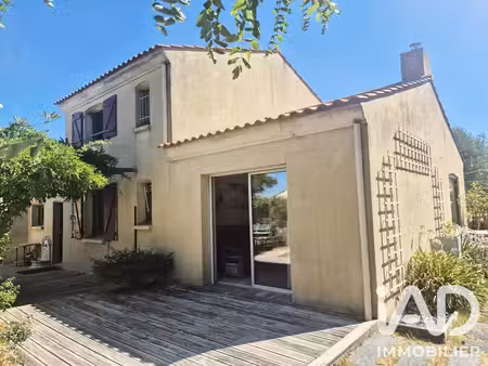 maison traditionnelle à givrand (85800)