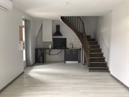 appartement 3 pièces (53 m²) en location à orthez