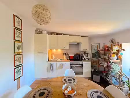 location appartement 3 pièces 62 m² à blaye (33390)