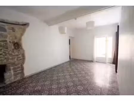 location appartement 2 pièces 48 m² à carpentras (84200)