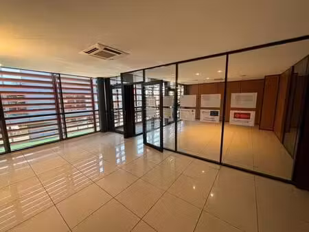 location bureaux 214 m²