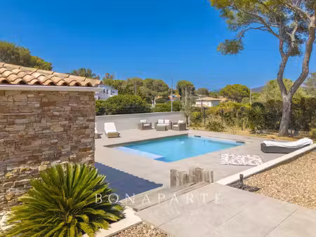 saint-raphaël - villa contemporaine avec vue mer à santa-lucia