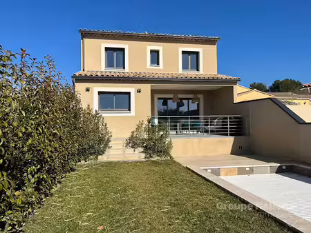 location maison 4 pièces 97.47 m² à saumane-de-vaucluse (84800)  1 461 €