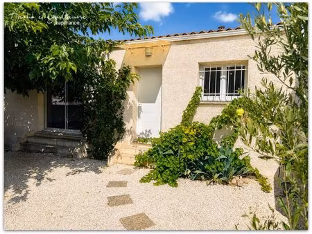 exclusivité - villa de plain-pied de 97m² pour 4 pièces avec jardin et garage - pinet...