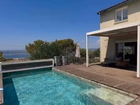en exclusivité maison contemporaine de 159 m² avec piscine
